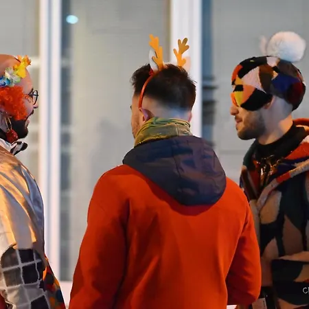 Kasoni , απόλυτα κεντρικό μπροστά στη λίμνη