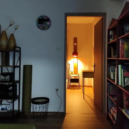 Апартаменты Kasoni , απόλυτα κεντρικό μπροστά στη λίμνη *