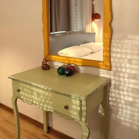 公寓 Kasoni , απόλυτα κεντρικό μπροστά στη λίμνη 卡斯托里亚